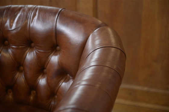 Image 1 of Een paar met leer beklede clubstoelen