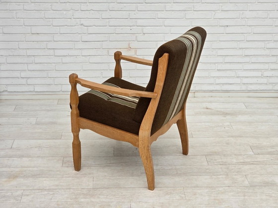 Image 1 of Sillón danés de los años 70, tapizado original de lana a rayas, madera de roble tallada.