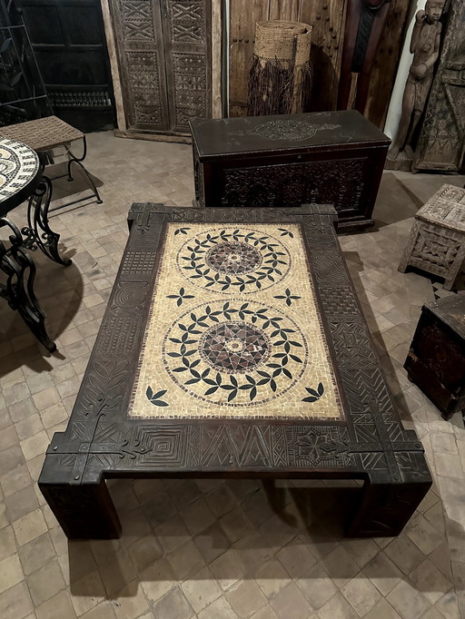 Large Moroccan coffee table in wood and mosaic with antique design.