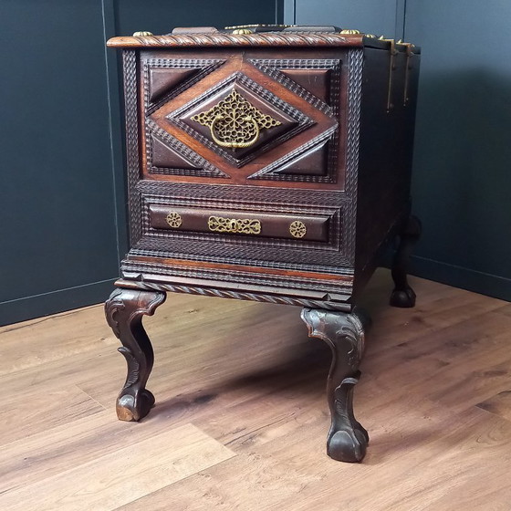 Image 1 of Coffre de campagne colonial anglo-indien, vers 1840-1850