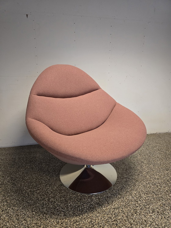 Image 1 of Exclusive design chair inspired by Artifort F557 - large version