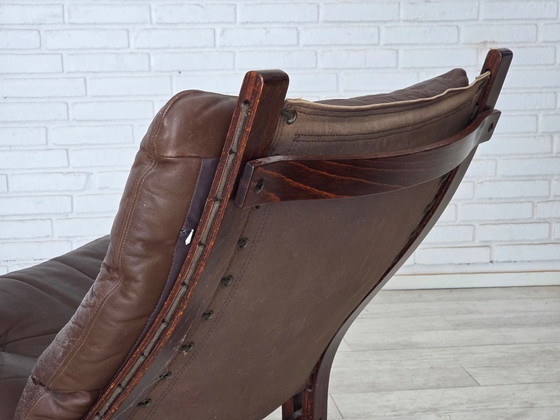 Image 1 of Design norvégien des années 1970 par Ingmar Relling, modèle « Siesta », ensemble de 2 chaises avec repose-pieds