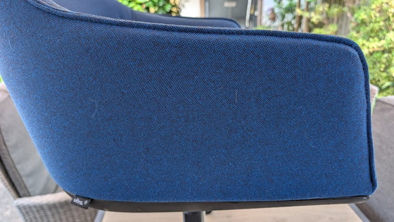 Image 1 of Vitra Softshell office chair Plano Blue/Coconut