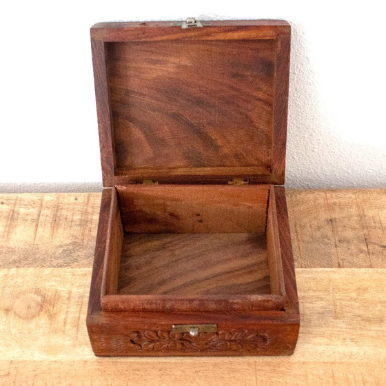 Scatola in Legno Vintage Intagliata a Mano con Decorazione a Mulino a Vento – Oggetti decorativi, Wood (photo 7 of 10)