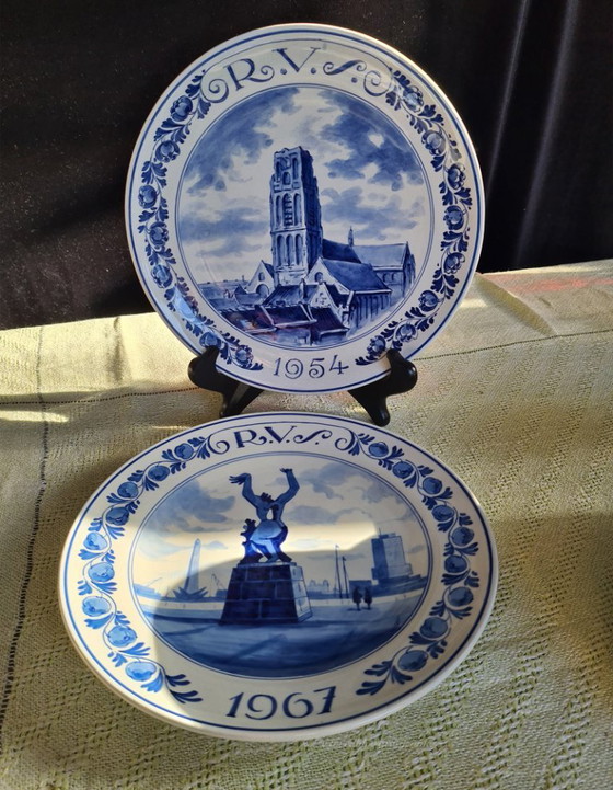 Image 1 of Authentiek Koninklijk Delft  blauwe borden - De Porceleyne Fles - RVS verzekeringen herdenking. 