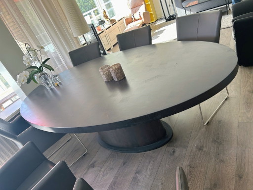 Van Rossum ovaler Design-Esstisch 225cm Stirnholz