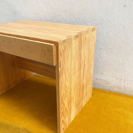 Image 1 of Scrivania vintage in pino massiccio - Maison Regain, anni '70