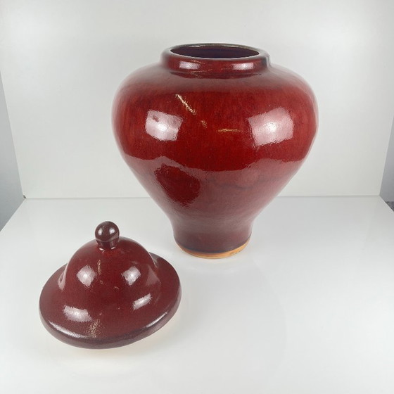 Image 1 of Grande vaso giapponese vintage con coperchio – ceramica smaltata rosso bordeaux – marchio di fabbrica – 49 cm
