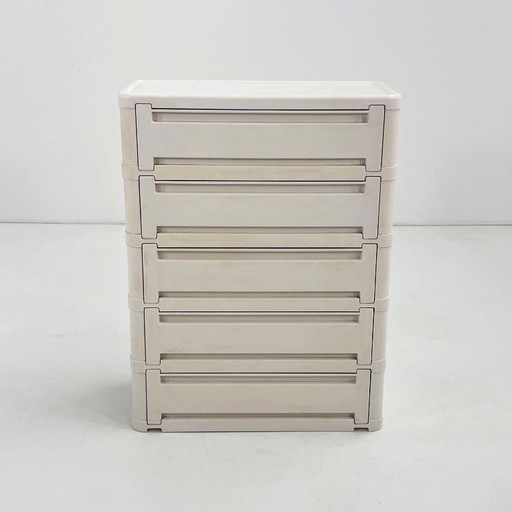 Cómoda blanca de 5 cajones, modelo 4964, diseñada por Olaf Von Bohr para Kartell en la década de 1970. (photo 2 of 10)