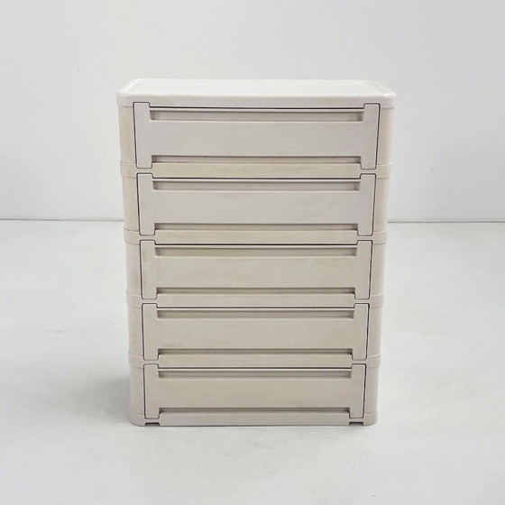 Cómoda blanca de 5 cajones, modelo 4964, diseñada por Olaf Von Bohr para Kartell en la década de 1970. (photo 2 of 10)