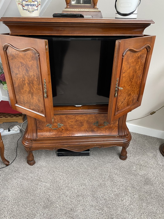 Klassischer (TV) Schrank – Aufbewahrungsschrank, Wood, Brass (photo 4 of 15)
