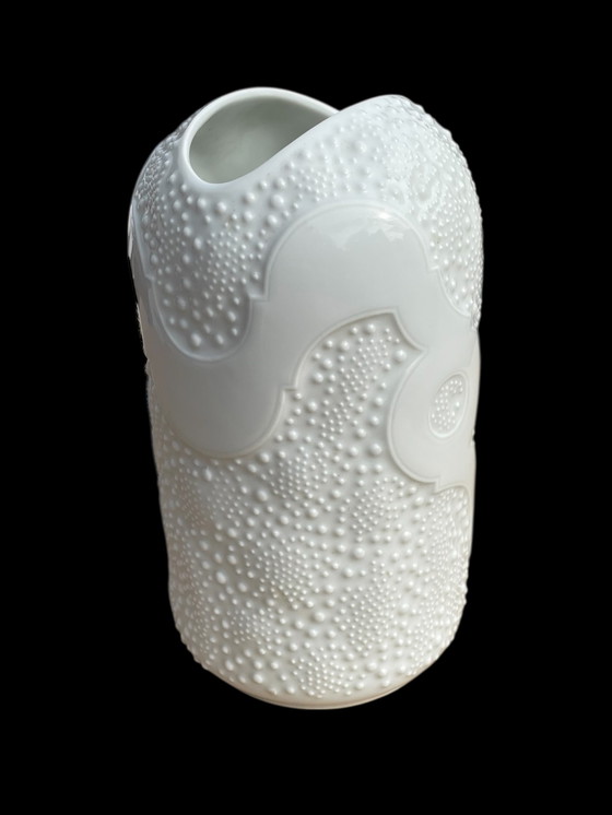 Image 1 of AK Kaiser #368 porcelain op art vase rare shape h= 20cm W-Germany vintage 1960s