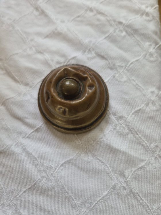 Image 1 of Antieke Robuuste Inktpot van Geaderd Natuursteen – Marmer/Messing