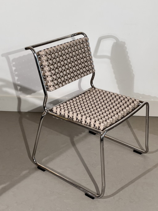 6 Accupunto Yos S. e Leonard Theosabrata