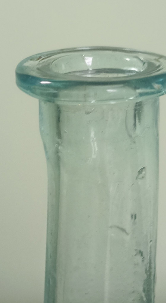 Image 1 of Antica bottiglia da barbiere vittoriana (ca. 1860-1880) – Acquamarina