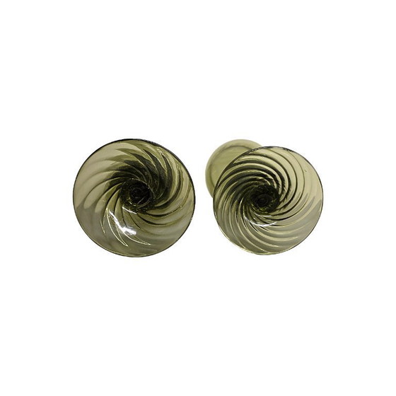 Image 1 of Verres Roemer anciens vert olive, datant d'environ 1900.