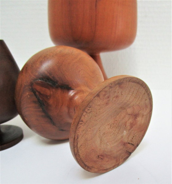 Image 1 of cinque bicchieri vintage in legno tornito