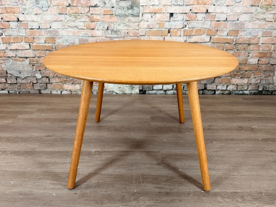 Via Copenhagen Eat Solid Round - bois | Design Danois, Tables de salle à manger, Marron (photo 3 sur 7)