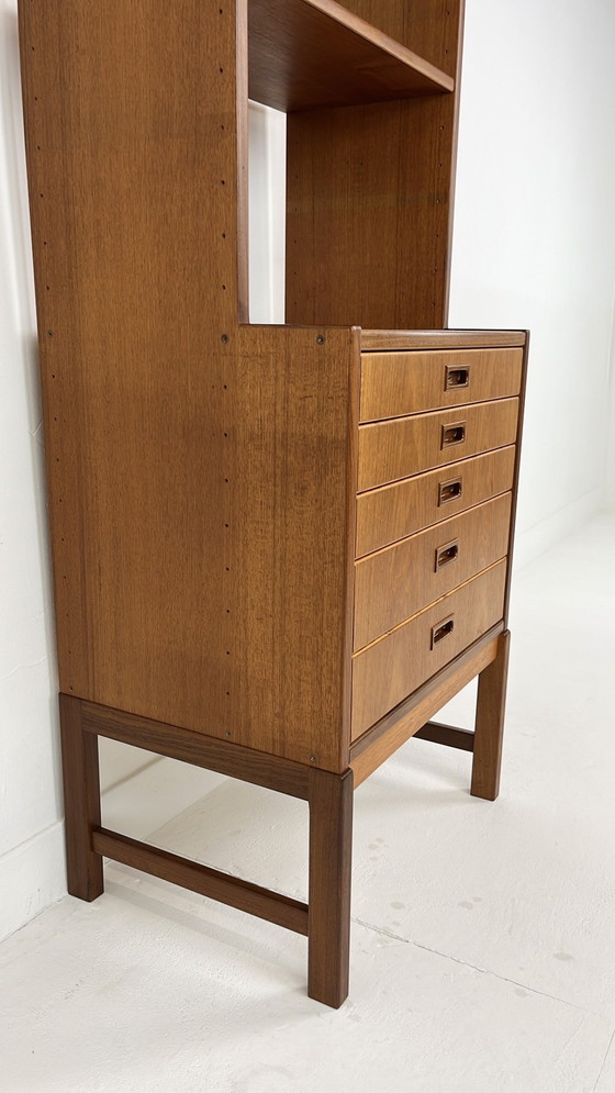 Image 1 of Bibliothèque suédoise vintage en teck