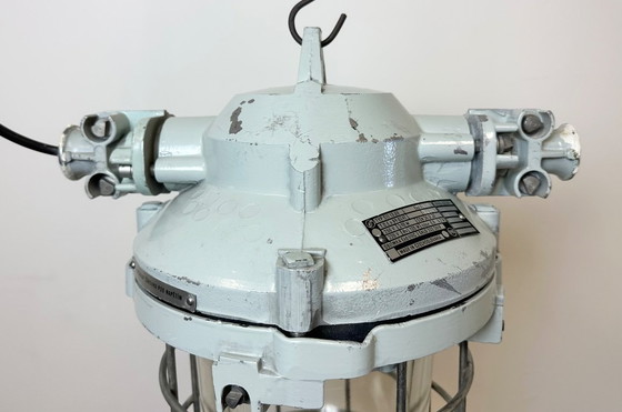 Image 1 of Lampada da soffitto industriale grigia con gabbia in ferro di Elektrosvit, anni '70