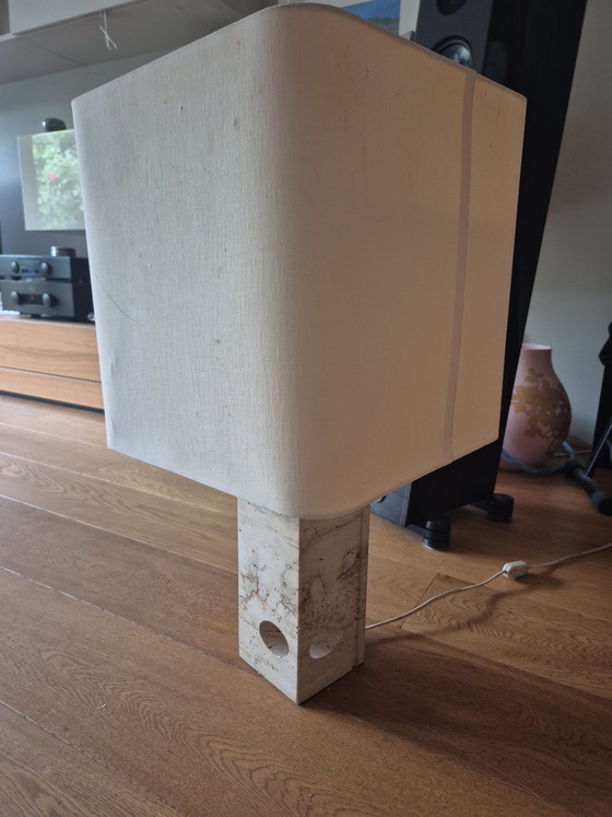 Image 1 of Grande lampe de table en travertin design italien (Fratelli Manelli)