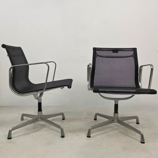 7x Vitra 108 Eames Stoelen 90s Vintage Netweave Aluminium