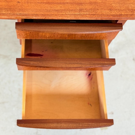 Image 1 of Vintage teak bureau in Scandinavische stijl
