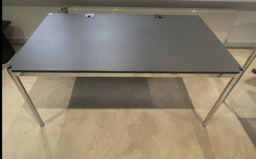 USM Haller-tafel
