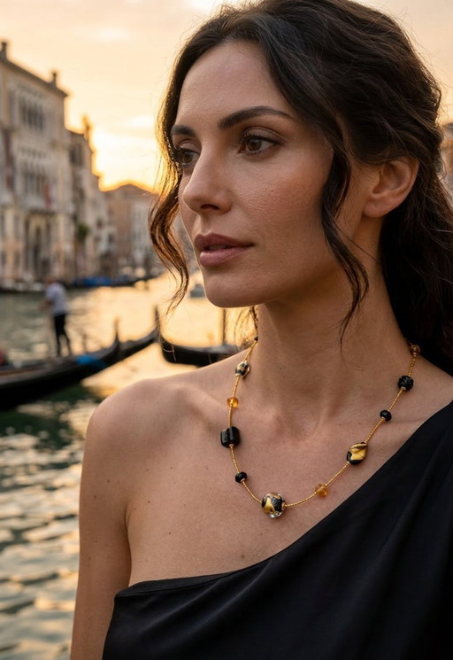 Murano Glass Necklace with Gold Leaf – Black Pearls and Crystal – Venetian Craftsmanship