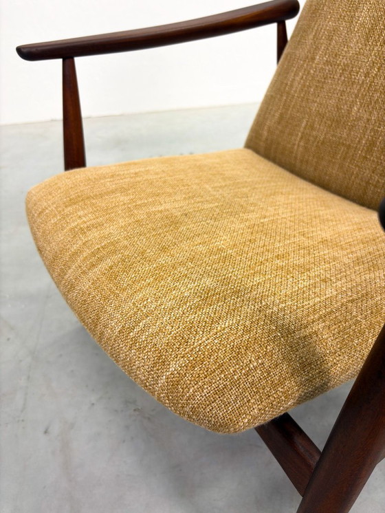 Image 1 of Poltrona vintage giallo ocra in stile danese