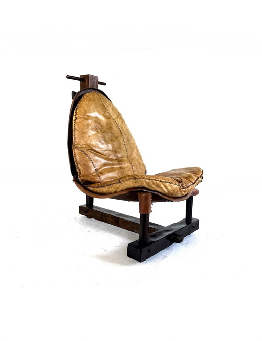 Brazilian Brutalist three-legged armchair '60