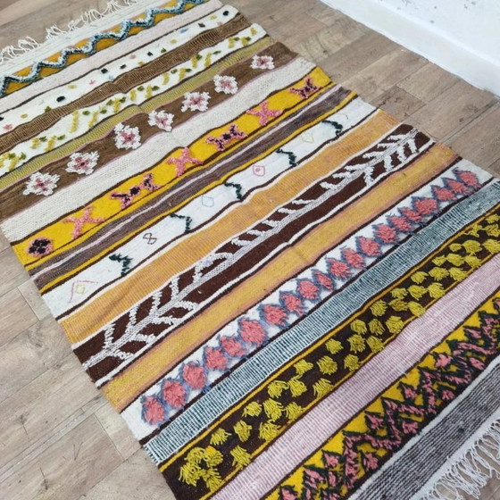 Image 1 of Traditional Art Berber Rug – 100% Wool Handwoven (242 × 147 cm)