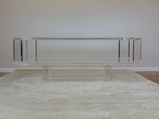 Image 1 of Tavolino da caffè in vetro acrilico trasparente