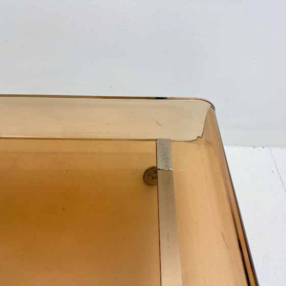 Image 1 of Mesa de centro de plexiglás de mediados de siglo, diseñada por Michel Dumas para Roche Bobois en 1972.