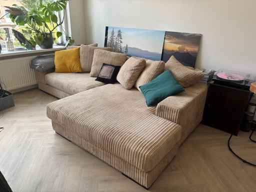 Modern Taupe Corner Sofa - 273x185 cm - Comfort & Style