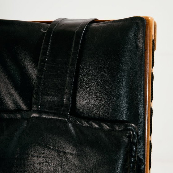 Image 1 of MK11199 Poltrona in faggio con rivestimento in pelle