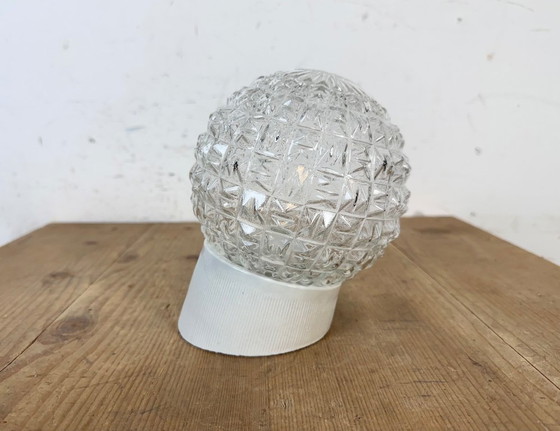 Image 1 of Applique murale vintage en porcelaine blanche, années 1970