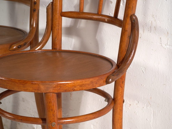 Antike Stühle im Thonet-Stil aus Bugholz – Mitteleuropa, ca. 1930 – 6er-Set – Esszimmerstühle (photo 36 of 40)