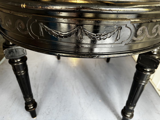Image 1 of Antique table, oval, black, H 73 x L 115 x W 83 cm