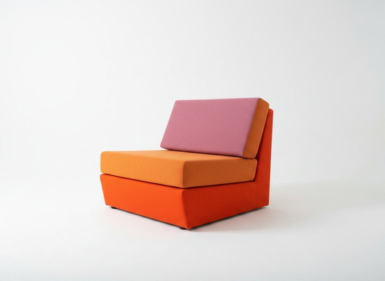 Image 1 of Twee gerestaureerde driekleurige fauteuils uit de jaren 70.