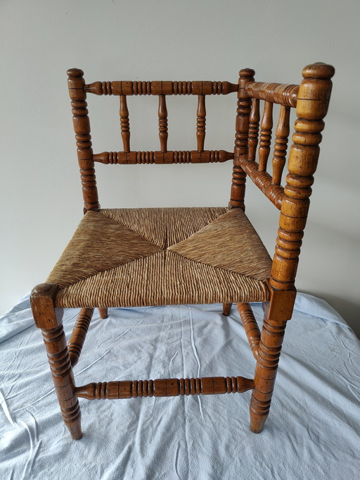 Bobbin chair of Knobbelstoel