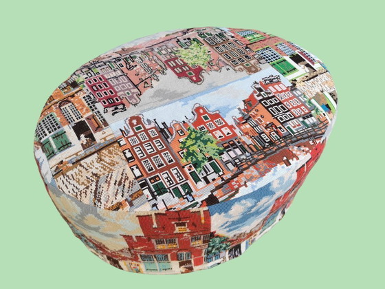 Image 1 of Cover for an oval pouf by Vermeer "Street in Delft"