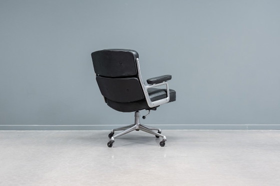 Image 1 of Fauteuil de hall ES104 Eames « Time Life », 3x