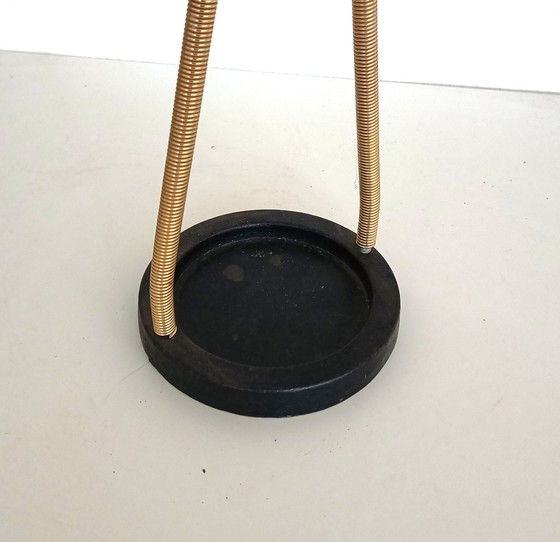 Image 1 of Cenicero de pie con diseño de los años cincuenta