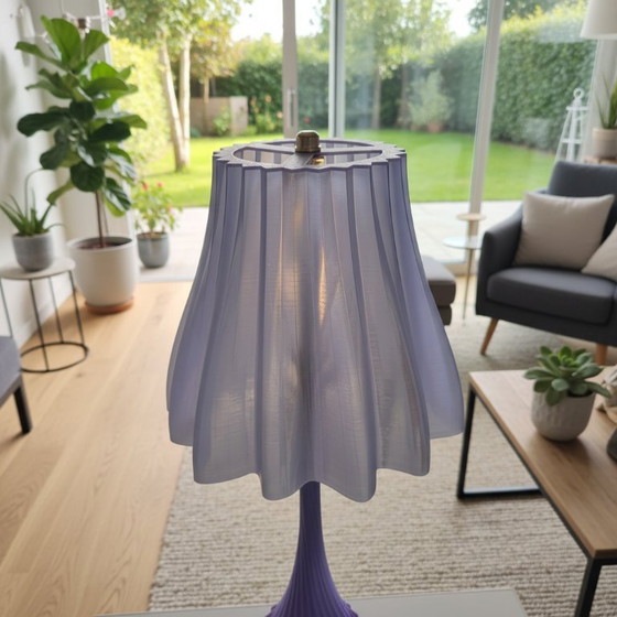 Image 1 of Lámpara de mesa verde – Lámpara de diseño moderno – Iluminación ambiental suave – Decoración del hogar