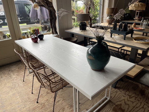 Old oak white Ral 9016. € 1,195.00