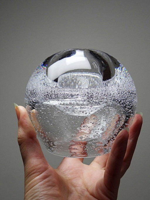 Petite lampe à huile ou soliflore globe en verre bullé vintage Pologne