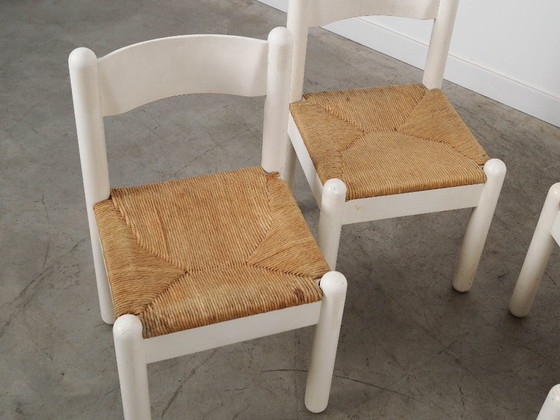 Image 1 of Conjunto de cuatro sillas de madera de haya, diseño italiano, década de 1980, fabricadas en Italia.