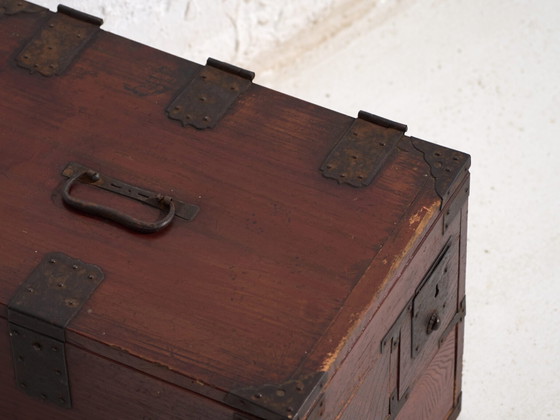 Small antique Japanese kodansu - Meiji / Taishō period (c. ) #35 – Storage cabinet, Metal (photo 15 of 40)