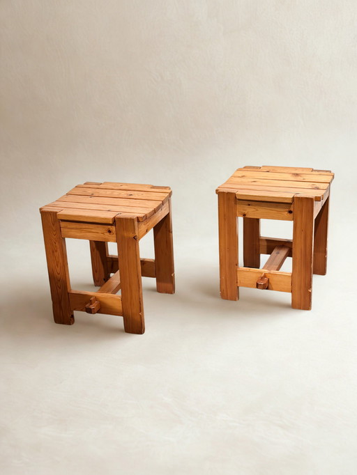 Vintage Brutalist Schwedische Kiefer Hocker Beistelltische